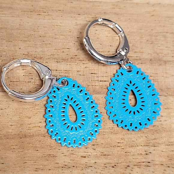 Oorbel hoops metaal blauw zilver